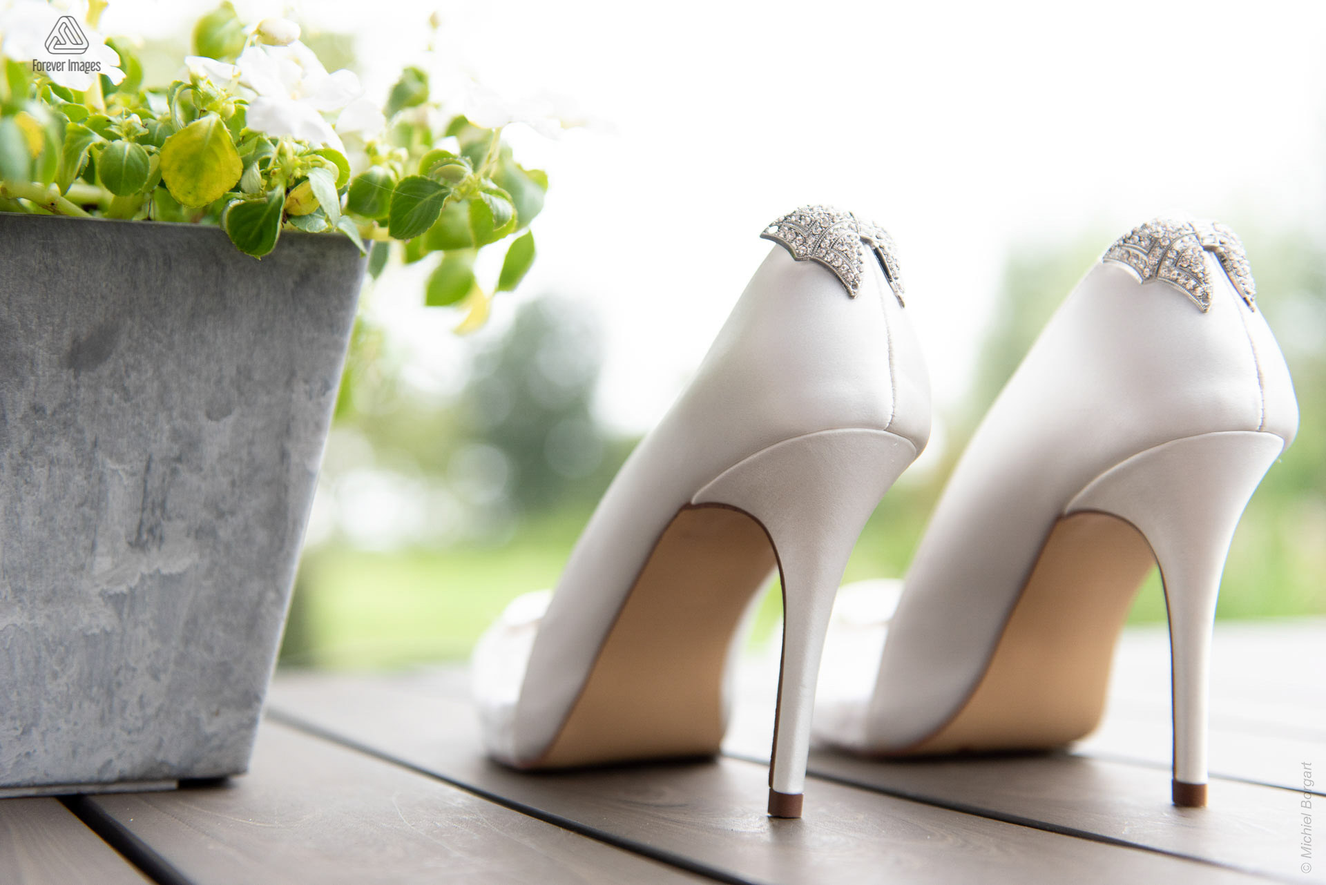 Wedding photo detail bridal shoes white back | Wedding Photographer Michiel Borgart - Forever Images.