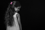portretfoto portrait photo kinderfoto portfolio zwart-wit black and white selective color fotostudio Eliza 2016-08-06 FIS16080601 portretfotograaf Michiel Borgart Forever Images Den Haag